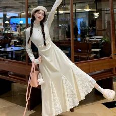 批发小个子针织连衣裙秋冬款长袖蕾丝拼接鱼尾裙收腰半高领内搭毛衣裙