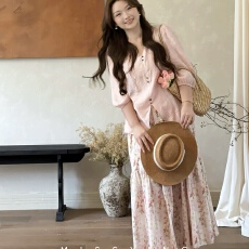 批发应小姐大码女装迷迭花园复古粉色套装新款衬衫碎花半裙两件套