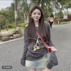 批发【晓溪服饰】新款夏季纯欲风卡通印花设计感显瘦长袖T恤