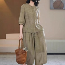 批发高级感休闲显瘦时尚套装女夏季新款钉珠宽松衬衫上衣阔腿裤两件套