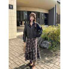 批发实拍春秋新款拼色翻领酷飒风皮上衣韩版正肩休闲皮夹克短款小外套