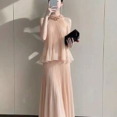 批发独特漂亮一整套女春季高端洋气减龄小香风粉色挂脖<b class='q'>雪纺</b>衬衫<b class='q'>套装</b>裙