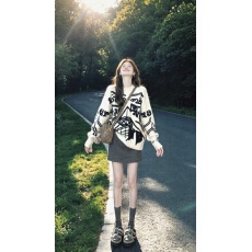 批发秋冬毛衣女新款韩系慵懒风软糯外套别致漂亮厚针织衫上衣套装<b class='q'>短裙</b>