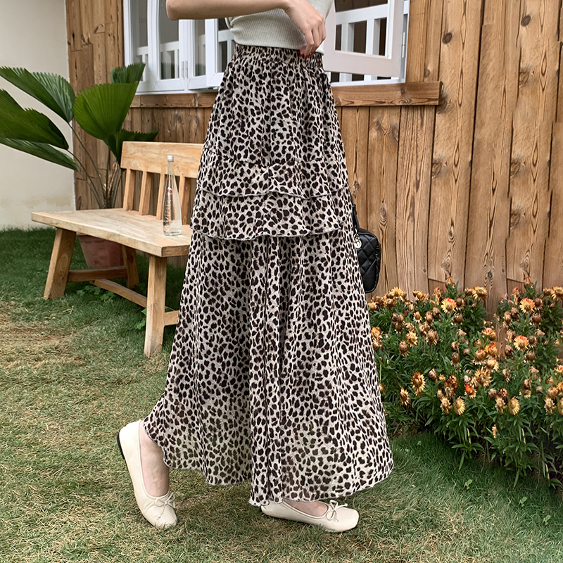 실사 2026 새로운 여성 하이웨이스트 레오파드 무늬 반신 스커트 느긋한 바람 슬림해 보이는 롱 스커트 디자인 센스 출퇴근 다용도 치마