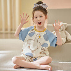 批发缤果睡衣 夏季女<b class='q'>童</b><b class='q'>睡衣</b>纯<b class='q'>棉</b>圆领短袖短裤卡通小孩家居服<b class='q'>套装</b>