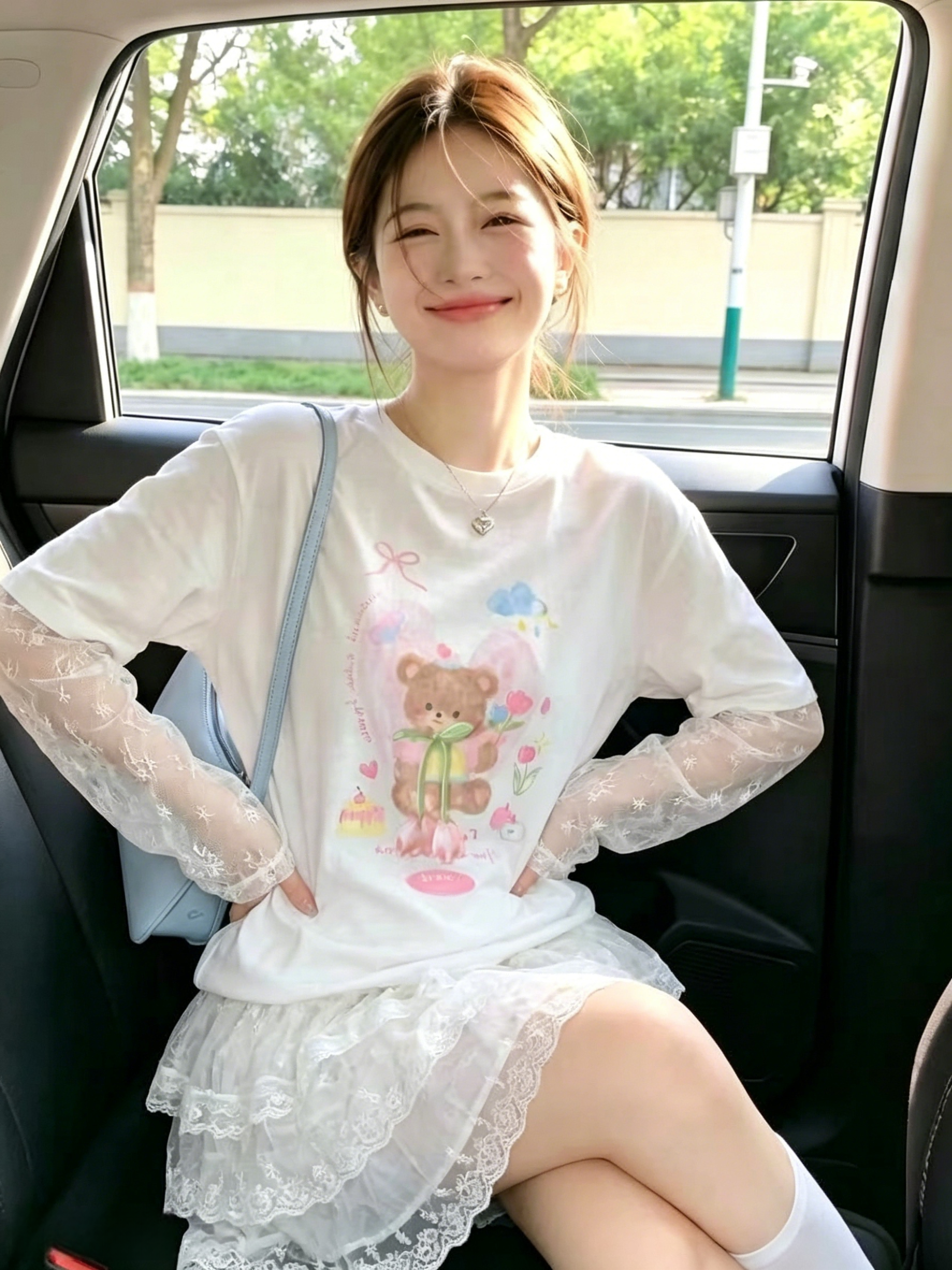 작은 곰 프린트 레이스 페이크 레이어드 긴팔 티셔츠 여성 여름 2026 새로운 슈퍼 화재 연령 감소 맨위 자외선 차단 블라우스