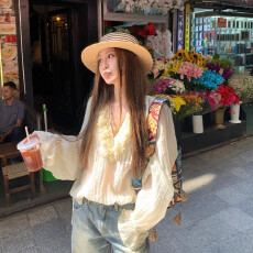 批发已出货 松弛感天花板V领花边长袖<b class='q'>防晒</b>衬衫肌理感薄款时尚气质上衣