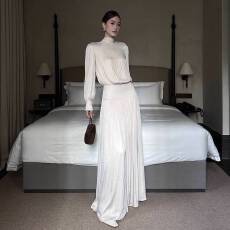 批发法式气质褶皱长袖<b class='q'>连衣裙</b>女秋季轻晚礼服裙百褶垂坠感高级系带长裙