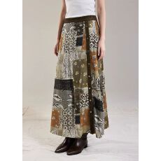 批发植物印花拼布艺术感<b class='q'>半身裙</b>廓形垂感A字<b class='q'>半身裙</b>2026新款