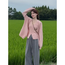 批发两件式粉色长袖针织开衫叠穿背心吊带裤子一整套<b class='q'>女</b>早秋季外搭上衣