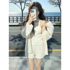 批发巨好看的早春套装女2026新款米白色圆领针织开衫吊带短裙三件套
