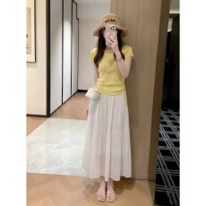 批发夏季小个子穿搭一整套多巴胺修身显瘦黄色短袖T恤半身裙减龄套装