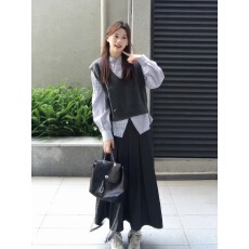 批发韩系学院风套装女2026秋季新款针织马甲格子<b class='q'>衬衫</b>百褶长裙三件套