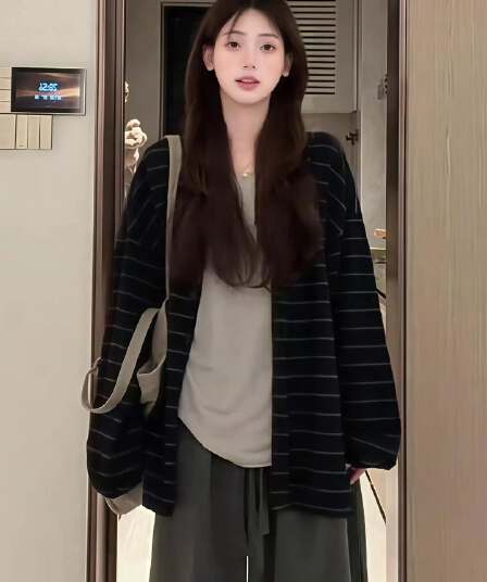 2026 슈퍼 화재 이른 가을 자이언트 잘 생긴 ~ 중 착용 가져 가라. 전체 집합 스트라이프 스웨터 코트 캐주얼 와이드 레그 팬츠 투피스 슈트