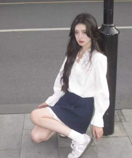 2026 슈퍼 화재 착용 가져 가라. 로얄 자매 빛 요리 한 아름다운 프랑스식 작은 샤넬 스타일 반신 미니 스커트 여성
