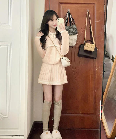 작은 샤넬 스타일 핑크색 달콤함 세트 여성 새로운 가을 겨울철 고급 센스 품격 니트 스웨터 반신 스커트 투피스 세트