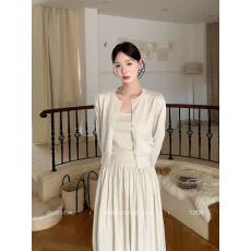 批发早春韩系穿搭一整套装女2026新款简约<b class='q'>气质</b>吊带<b class='q'>连衣裙</b>子长裙三件套