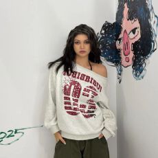 批发<b class='q'>韩版</b>印花斜肩卫衣女秋冬宽松上衣