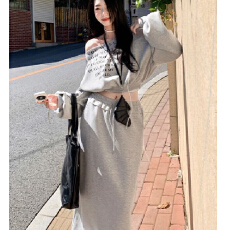 批发欧韩新款一字肩高腰字母时尚设计感<b class='q'>套装</b>美式辣妹半身裙印花卫衣春