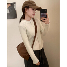 批发修身短款拉链上衣女新款内搭石墨烯碳咖绒保暖<b class='q'>运动</b>外套