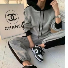 批发<b class='q'>韩版</b>拼色松紧腰加绒休闲卫裤+上衣 <b class='q'>套装</b>