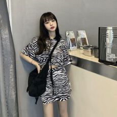 批发斑马纹套装时尚辣妹气质两件套短款T恤+<b class='q'>半身裙</b>女