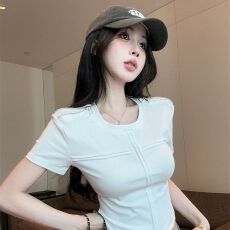 批发美式拉链正肩短袖<b class='q'>t</b><b class='q'>恤</b>女夏季2026超火减龄辣妹短款上衣巨好看绝美