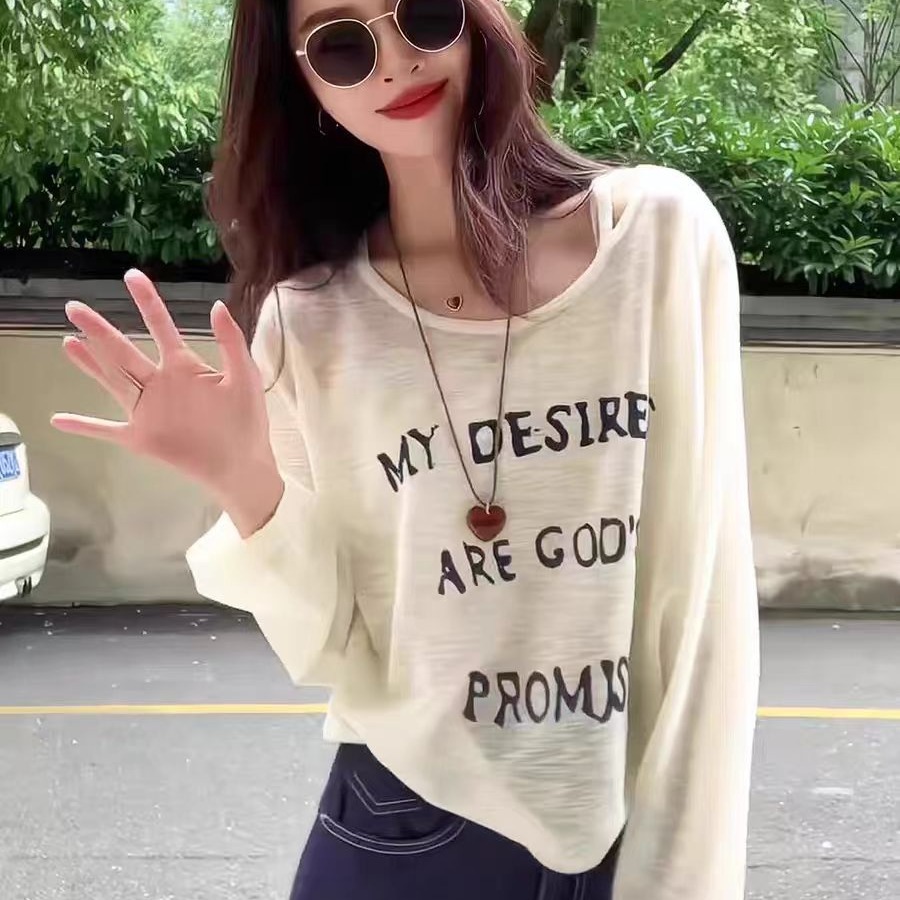 대나무 마디 리브 2026 새로운 알파벳 프린트 긴팔 오프숄더 자외선 차단 티셔츠 얇은 스타일 루즈핏 맨위 여성