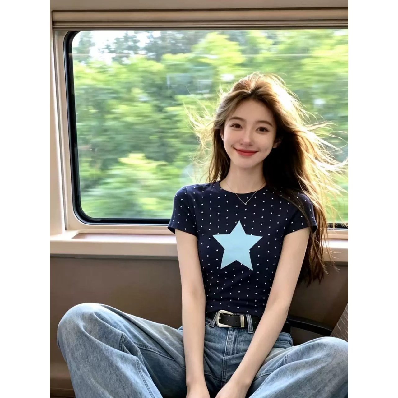 한 부서 새로운 패션 디자인 센스 라운드 넥 도트 무늬 프린트 반팔 맨위