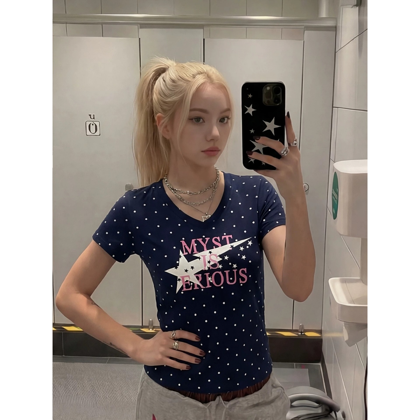 여름 새로운 한 부서 V넥 도트 무늬 패션 긍정적 인 어깨 프린트 섹션 반팔 티셔츠