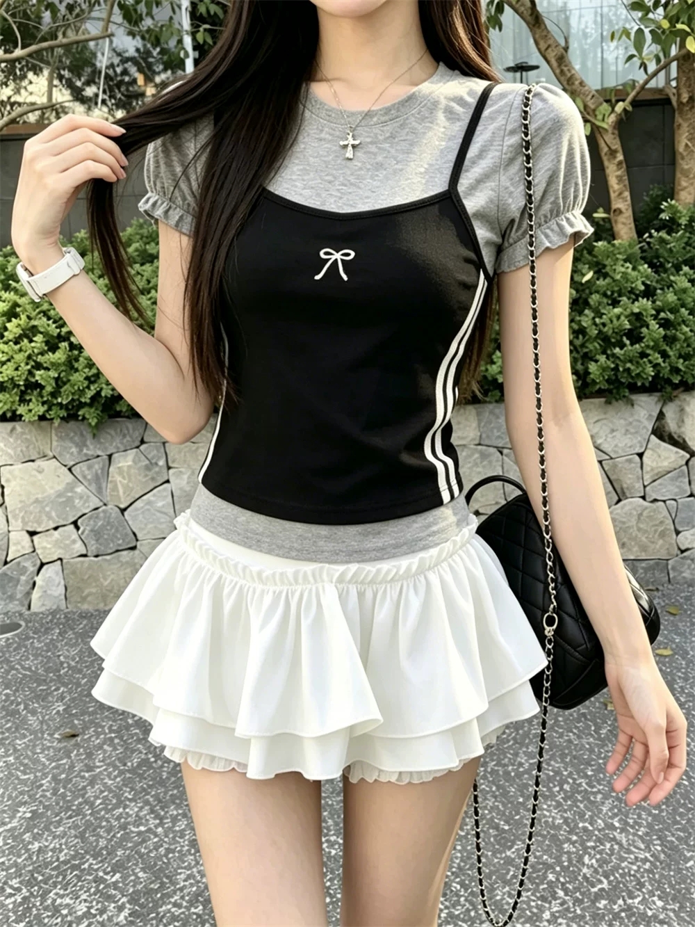 사람들 면 260 그램 유럽 한 패션 페이크 레이어드 버블 반팔 티셔츠 여성 여름 2026 품격 핫걸 쇼트 스타일 몸매 가꾸기