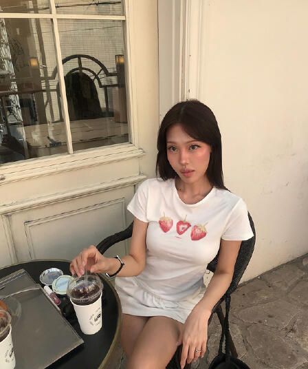 아메리칸 레트로 재미있는 딸기 순면 프린트 몸매 가꾸기 티셔츠 여성
