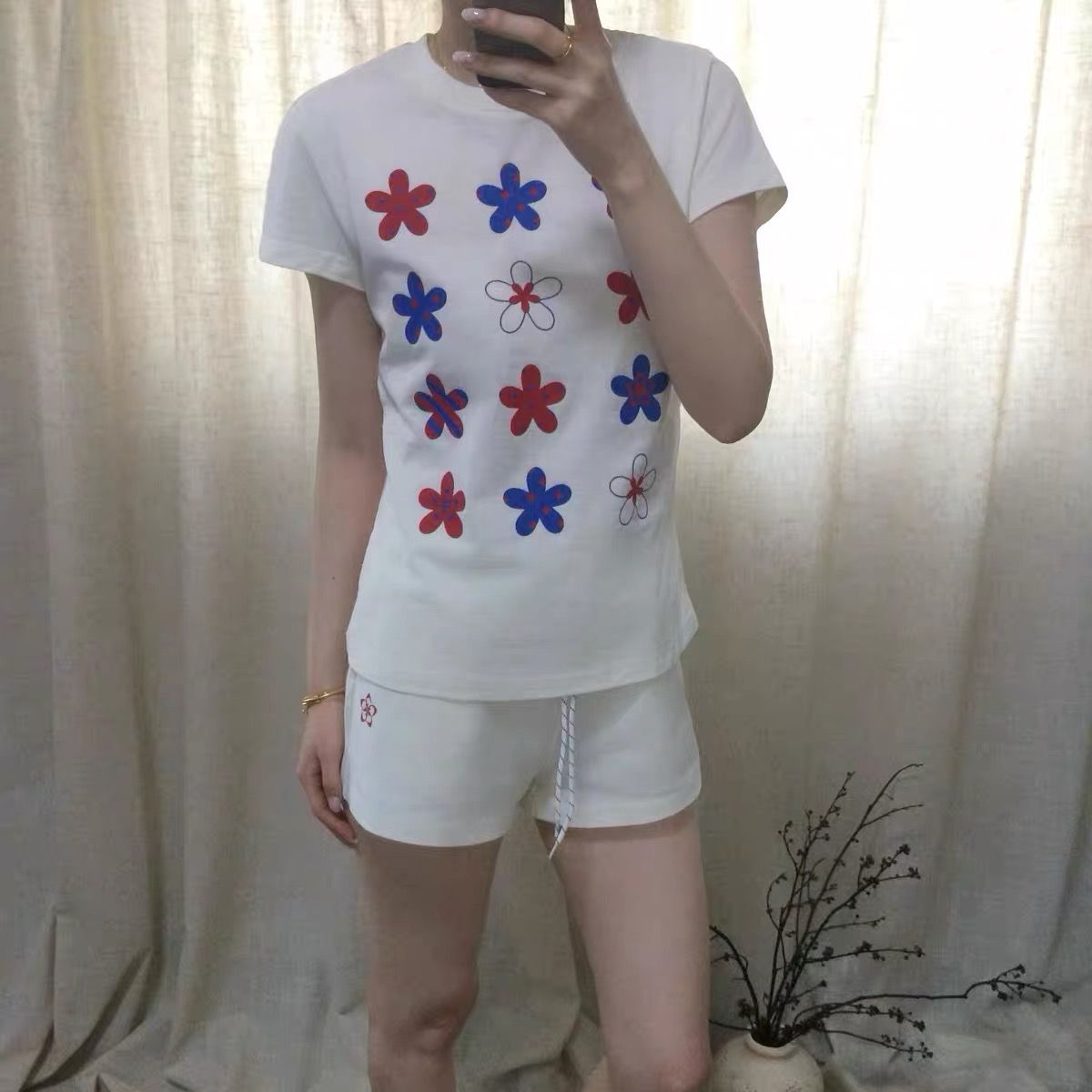 아메리칸 레트로 프린트 반팔 티셔츠 여성 몸매 가꾸기 캐주얼 맨위