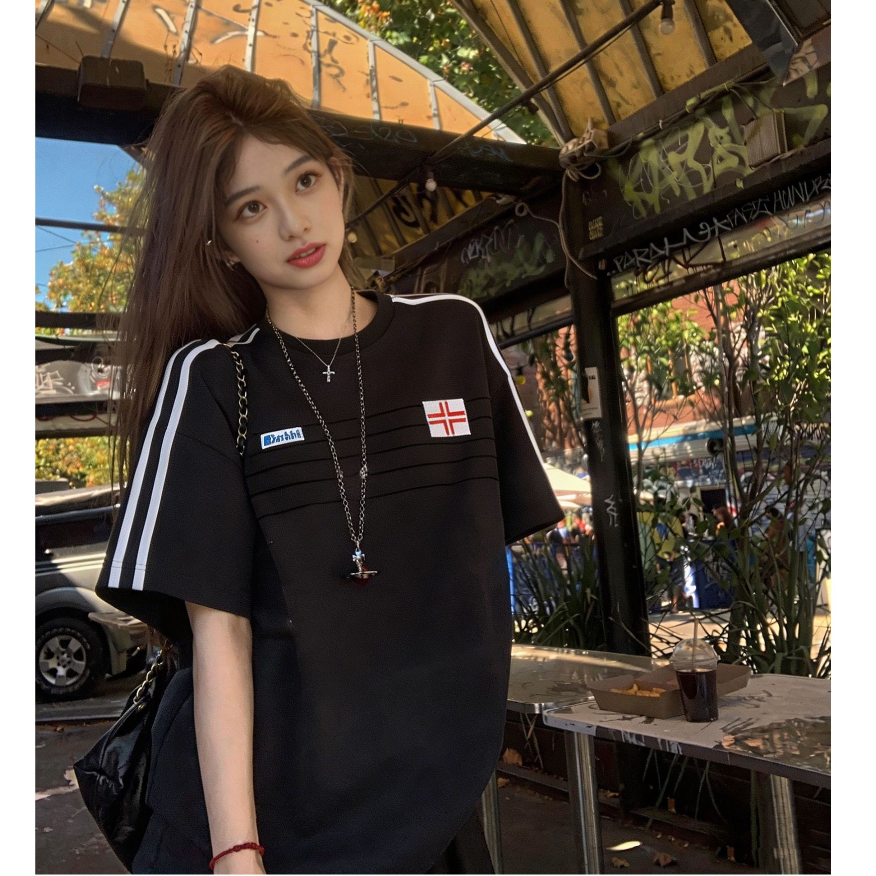 220 그램 순면 접은 자국 자수 프린트 이후 패키지 칼라 반팔 티셔츠 여성
