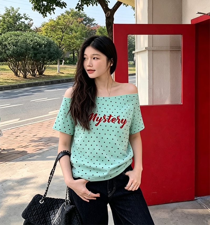 여름 새로운 한 부서 도트 무늬 비스듬한 칼라 오프숄더 프린트 섹션 반팔 티셔츠 여성