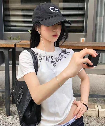 아메리칸 레트로 순면 몸매 가꾸기 자주 규칙 성 어깨 티셔츠 여성