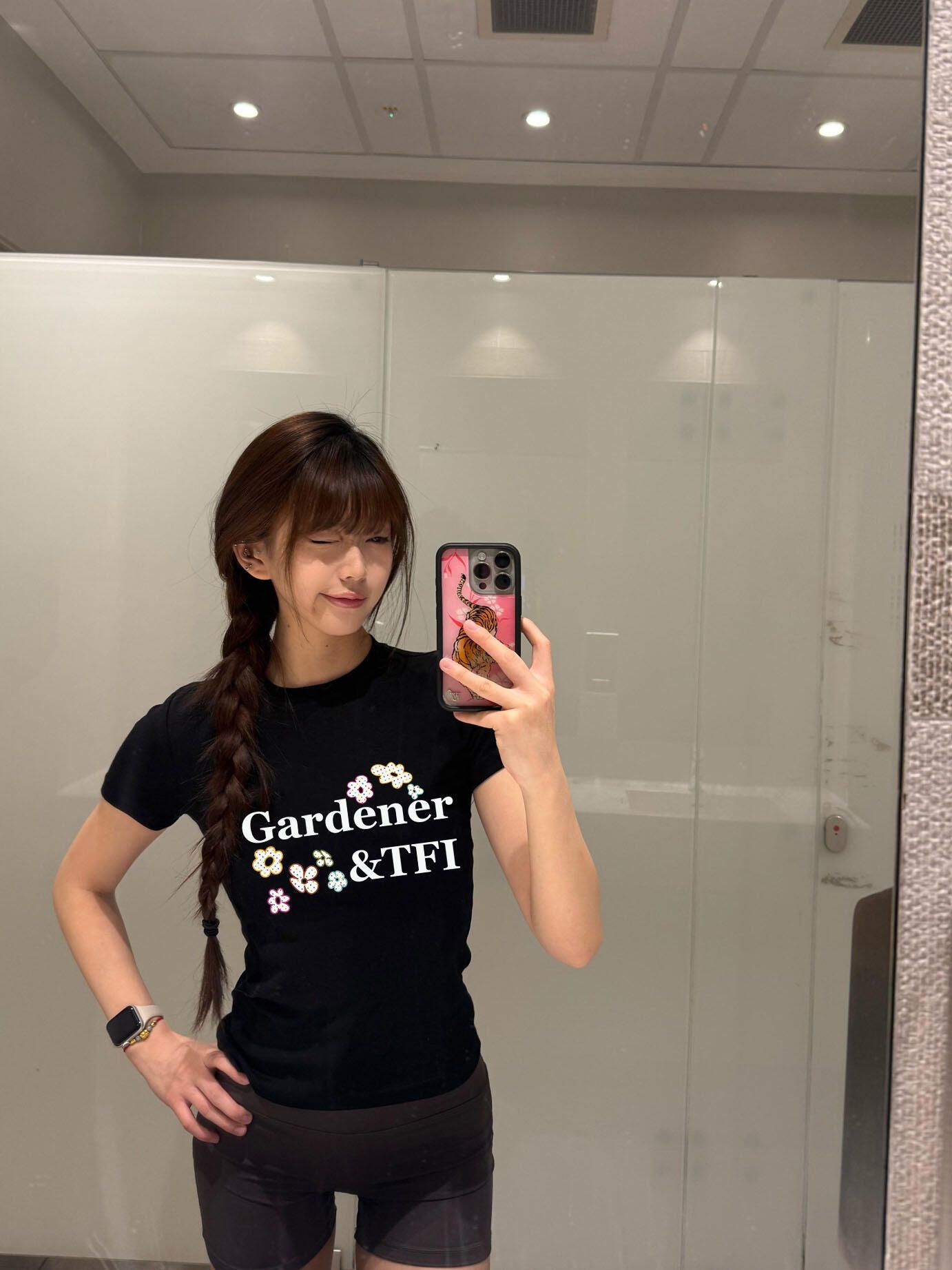 아메리칸 레트로 순면 프린트 몸매 가꾸기 긍정적 인 어깨 라운드 넥 티셔츠 여성