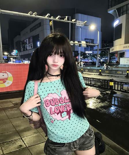 여름 새로운 한 부서 도트 무늬 비스듬한 칼라 오프숄더 프린트 섹션 반팔 티셔츠 여성