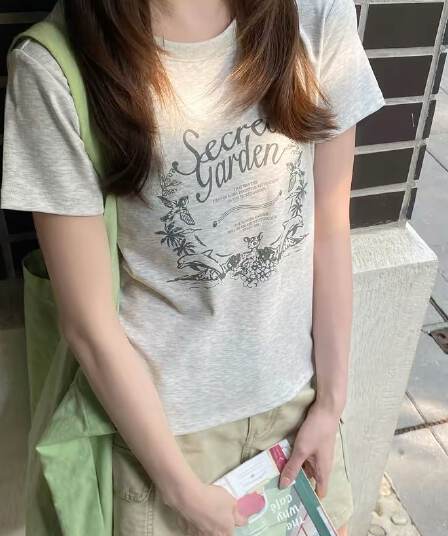 아메리칸 레트로 긍정적 인 어깨 라운드 넥 프린트 반팔 티셔츠 여성