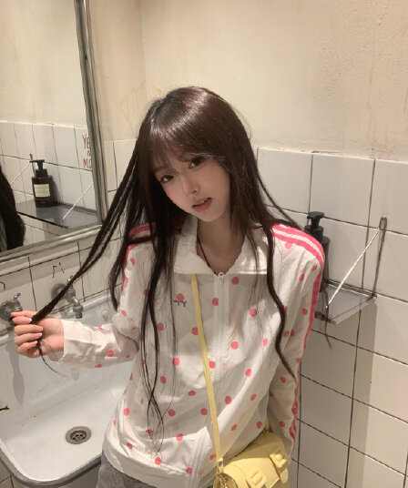 원본 자수 더블 지퍼 광저우 폴리 에스터 브로케이드 폴리 에스터 주름 전체 인쇄 도트 무늬 스탠드 칼라 자외선 차단 의류