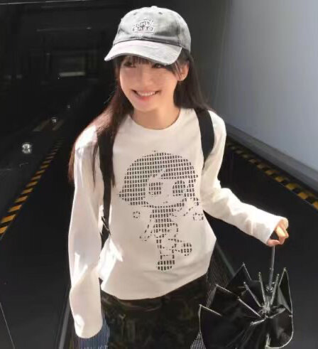 높은 품질 순면 200그램 21 빗질하다 정밀 프린트 가을 루즈핏 긴팔 티셔츠 여성
