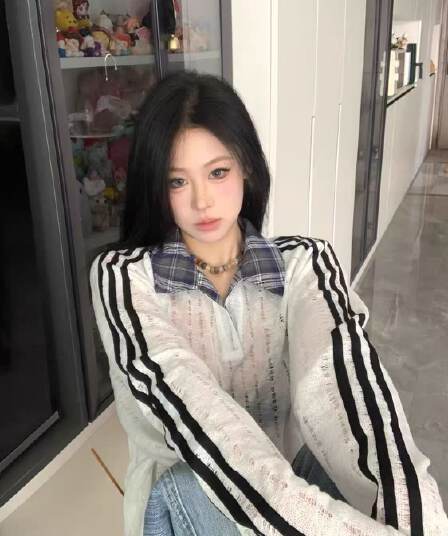 광저우 원본 원단 레트로 봄 가을 홀로우 아웃 긴팔 맨위 체크무늬 패치워크 페이크 레이어드 polo 웨이 여성 의류