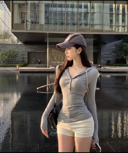 260 그램 사람들 면 아메리칸 핫걸 반 개방 V넥 단추 후드 긴팔 티셔츠 여성 이른 가을 슬림해 보이는 몸매 가꾸기 맨위 여성