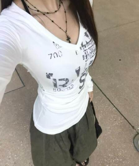 높은 품질 순면 220 그램 40 차가운 미끄러짐 음식 털 92 면 8 암모니아 Lun 몸매 가꾸기 V넥 긴팔 티셔츠 여성