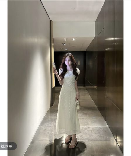 스타 애버딘 달빛 바 이순신 여름 프랑스식 다용도 패션 몸매 가꾸기 슬림해 보이는 중간 길이 드레스