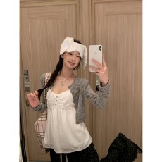 批发韩系早秋穿搭白色V领吊带背心女外穿无袖<b class='q'>上衣</b>针织开衫套装