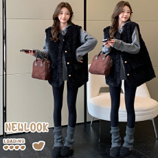 批发实拍2025<b class='q'>秋</b>冬慵懒风宽松连帽毛衣+珍珠扣羊羔毛时尚马甲孕妇套装