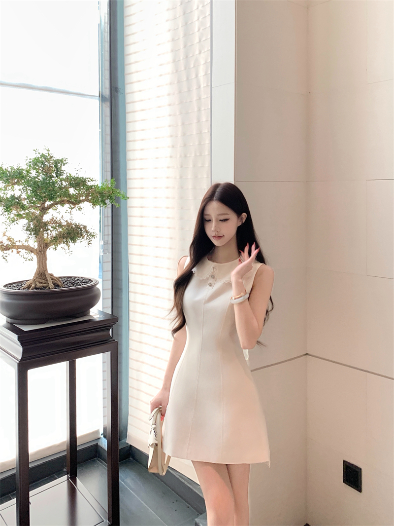 실사 무거운 작업 뒤로 부서 실 화이트 민소매 조끼 스커트 품격 허리 수축 미니 스커트