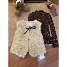 白色立领羊羔毛绒背心马甲女2025新款秋冬毛衣叠穿针织开衫一整套