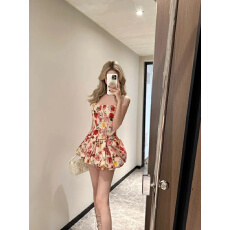 批发【防滑条+鱼骨】绝美碎花两件套修身抹胸上衣新款<b class='q'>花苞</b><b class='q'>裙</b>度假套装